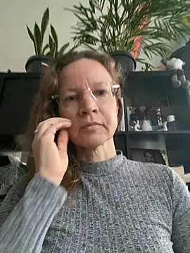 Snapshot of AnnikaRose chatting on 18, 11, 2025 AnnikaRose online show from 18, 11, 2025