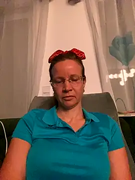 Snapshot of AnnikaRose chatting on 27, 11, 2025 AnnikaRose online show from 27, 11, 2025