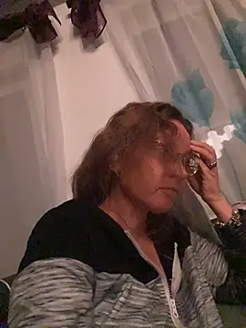 Snapshot of AnnikaRose chatting on 28, 11, 2025 AnnikaRose online show from 28, 11, 2025