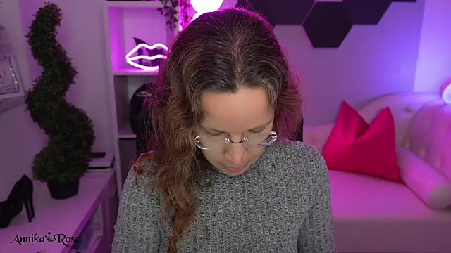Snapshot of AnnikaRose chatting on 5, 2, 2026 AnnikaRose online show from 5, 2, 2026
