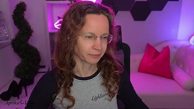 Snapshot of AnnikaRose chatting on 6, 2, 2026 AnnikaRose online show from 6, 2, 2026