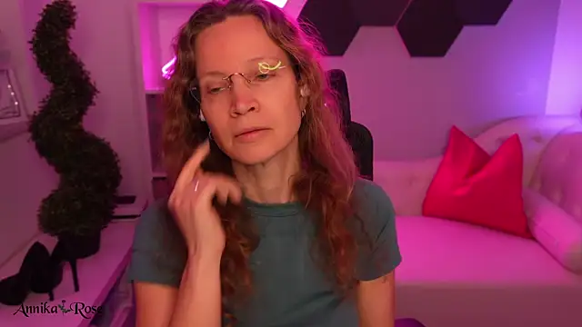 Snapshot of AnnikaRose chatting on 8, 2, 2026 AnnikaRose online show from 8, 2, 2026