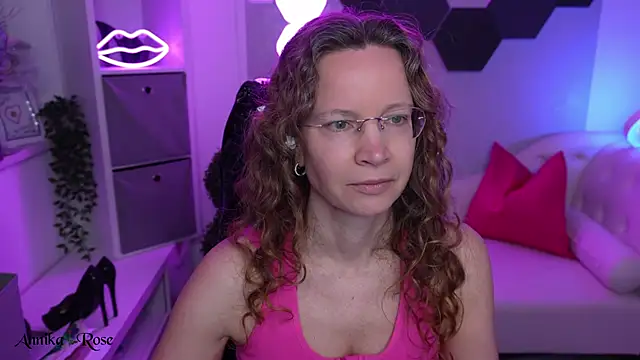 Snapshot of AnnikaRose chatting on 16, 2, 2026 AnnikaRose online show from 16, 2, 2026