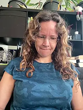 Snapshot of AnnikaRose chatting on 4, 3, 2026 AnnikaRose online show from 4, 3, 2026