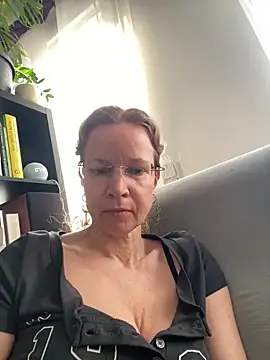 Snapshot of AnnikaRose chatting on 9, 3, 2026 AnnikaRose online show from 9, 3, 2026