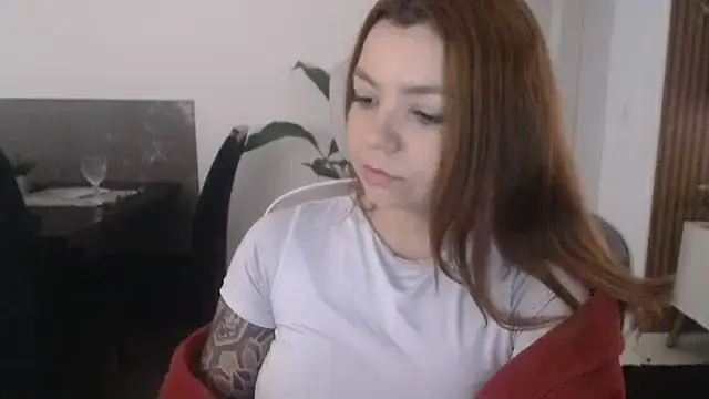 Snapshot of HotRuiva chatting on 3, 10, 2025 HotRuiva online show from 3, 10, 2025