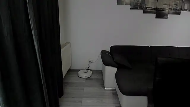 Snapshot of Richarddarell1 chatting on 18, 11, 2025 Richarddarell1 online show from 18, 11, 2025