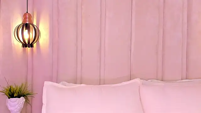 bonniekim  online show from 11, 3, 2025