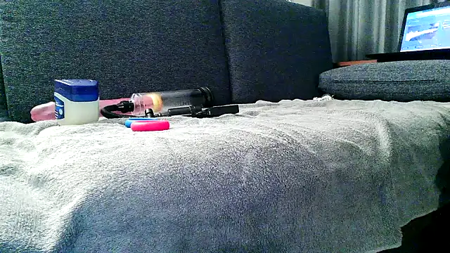 Snapshot of Jacknjimmyjohn chatting on 9, 10, 2025 Jacknjimmyjohn online show from 9, 10, 2025