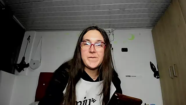 Sweet-Suck69 online show from 2, 1, 2025