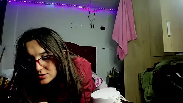 Sweet-Suck69 online show from 23, 3, 2025