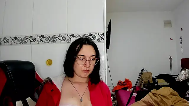 Snapshot of Sweet-Suck69 chatting on 17, 6, 2026 Sweet-Suck69 online show from 17, 6, 2026