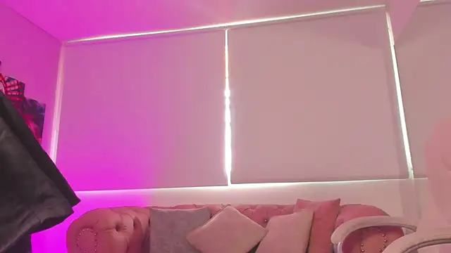 Giia paiige18 online show from 7, 12, 2024