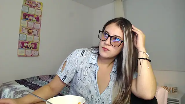 Giia paiige18 online show from 20, 3, 2025