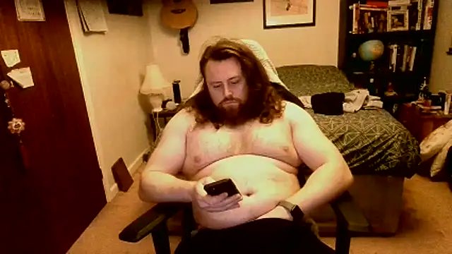 Snapshot of Hairy_Guy30 chatting on 28, 4, 2026 Hairy Guy30 online show from 28, 4, 2026