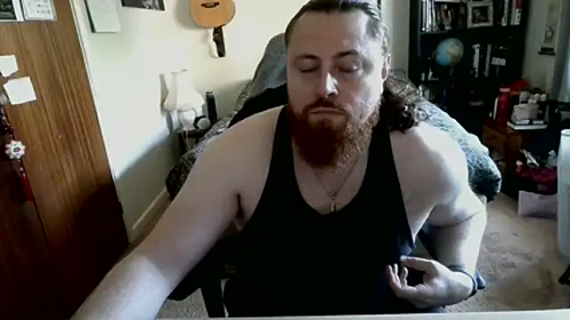 Snapshot of Hairy_Guy30 chatting on 12, 6, 2026 Hairy Guy30 online show from 12, 6, 2026