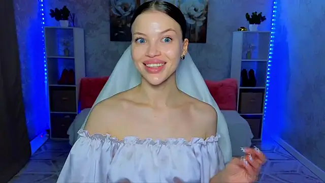 Snapshot of EmmyMills chatting on 3, 4, 2026 EmmyMills online show from 3, 4, 2026