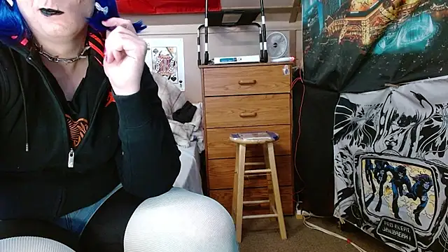 Snapshot of cosmicjones chatting on 21, 4, 2026 cosmicjones online show from 21, 4, 2026