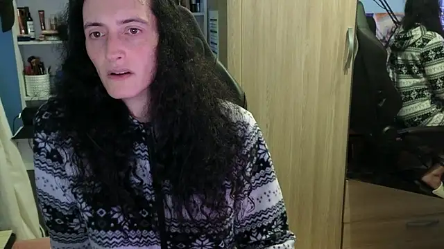 Snapshot of MemiKouki chatting on 14, 4, 2026 MemiKouki online show from 14, 4, 2026