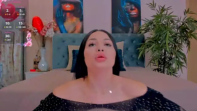 MichelleReys online show from 18, 3, 2025