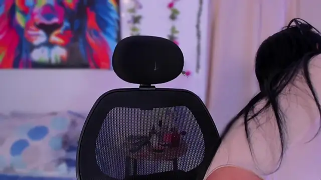 Snapshot of BellaHarllow chatting on 5, 12, 2024 BellaHarllow online show from 5, 12, 2024