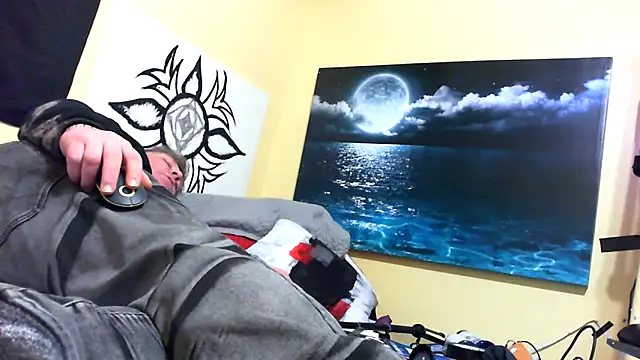 Snapshot of Mic_Oxinner chatting on 13, 3, 2026 Mic Oxinner online show from 13, 3, 2026