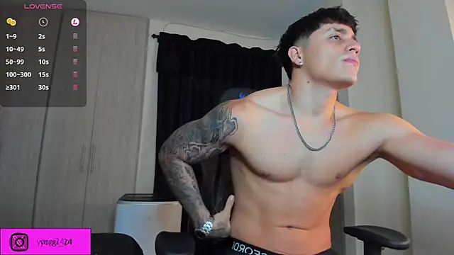 Snapshot of _joansoto chatting on 21, 3, 2025  joansoto online show from 21, 3, 2025