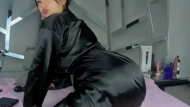 Snapshot of Catherinee69_x chatting on 30, 1, 2025 Catherinee69 x online show from 30, 1, 2025