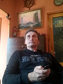 Snapshot of Viause_Kentauelle chatting on 10, 4, 2026 Viause Kentauelle online show from 10, 4, 2026