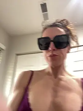 Snapshot of mrs__unknown chatting on 25, 3, 2026 mrs unknown online show from 25, 3, 2026