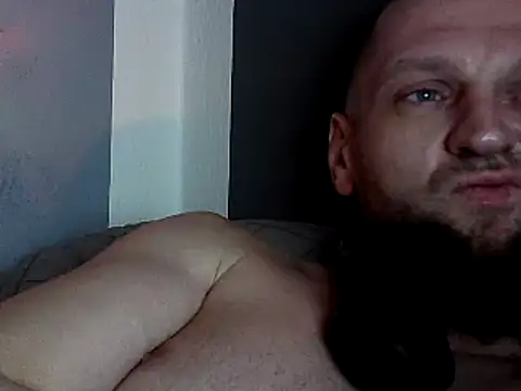 donhulio482 online show from 28, 2, 2025