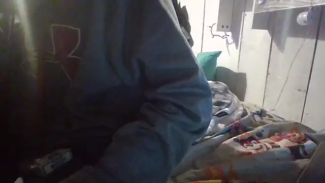 Snapshot of jaxx12369 chatting on 3, 12, 2025 jaxx12369 online show from 3, 12, 2025