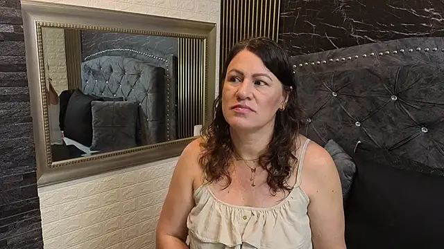 charlotte  G online show from 12, 3, 2026