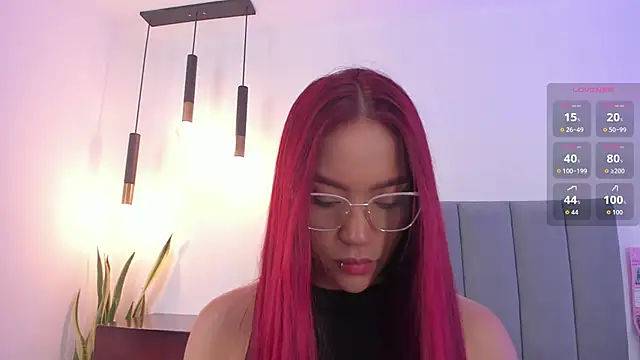 Scarlett Morgan  online show from 22, 11, 2025