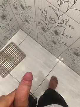 Snapshot of vintin21cm chatting on 2, 10, 2025 vintin21cm online show from 2, 10, 2025