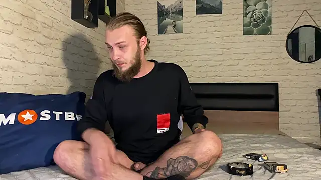 Snapshot of leesmoke chatting on 20, 12, 2024 leesmoke online show from 20, 12, 2024