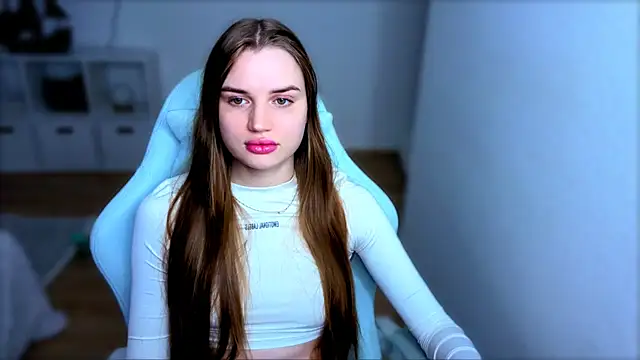 StellaLawless online show from 19, 11, 2025