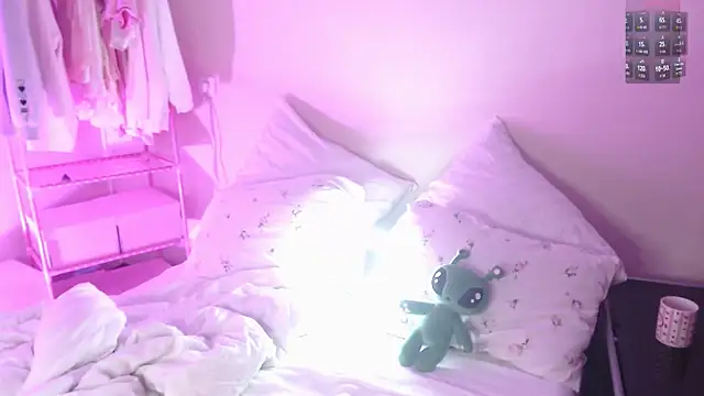 Snapshot of KatieMelone chatting on 31, 3, 2026 KatieMelone online show from 31, 3, 2026