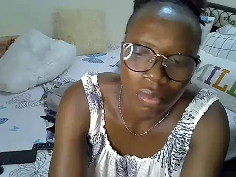 Sweet Bear online show from 12, 4, 2026