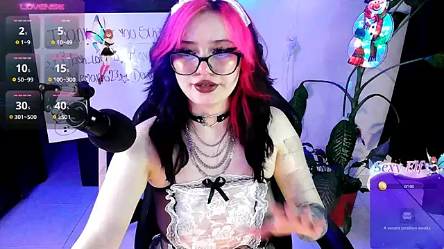 Snapshot of annie_berry chatting on 19, 12, 2024 annie berry online show from 19, 12, 2024