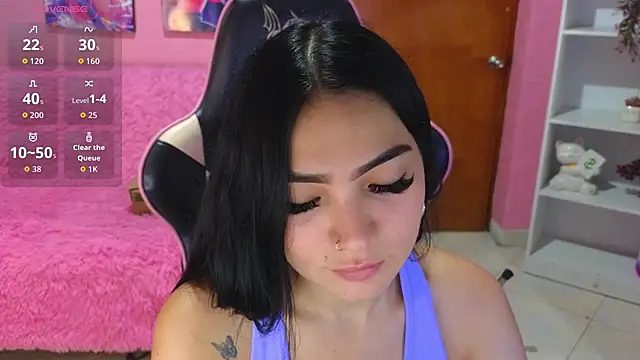 Snapshot of keity_moon chatting on 11, 4, 2026 keity moon online show from 11, 4, 2026