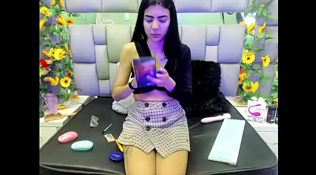 IsisRouse online show from 25, 2, 2025