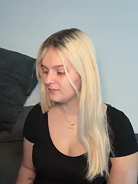 Snapshot of Allylove03 chatting on 3, 2, 2026 Allylove03 online show from 3, 2, 2026