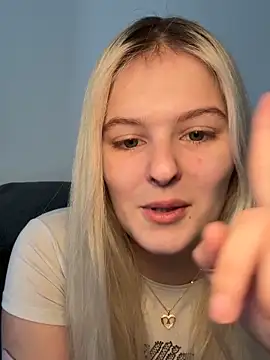 Snapshot of Allylove03 chatting on 15, 2, 2026 Allylove03 online show from 15, 2, 2026