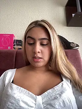 Miabonnett  online show from 14, 4, 2026