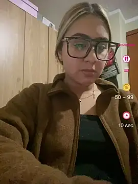 Snapshot of Miabonnett_ chatting on 7, 5, 2026 Miabonnett online show from 7, 5, 2026