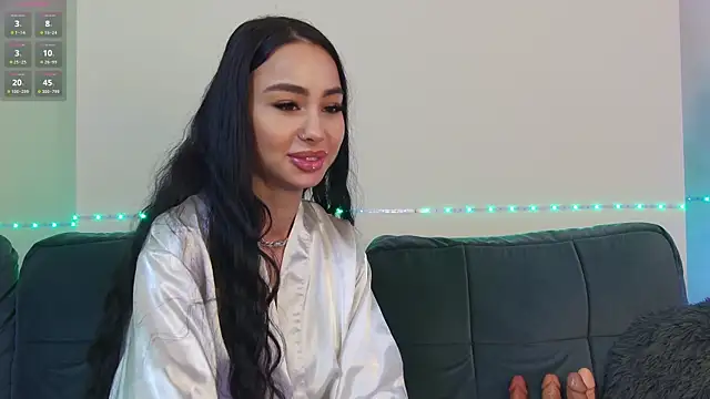 Snapshot of OnlyXandra chatting on 13, 12, 2024 OnlyXandra online show from 13, 12, 2024