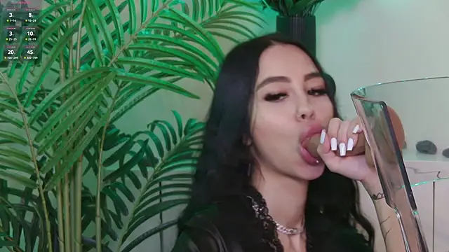 Snapshot of OnlyXandra chatting on 12, 2, 2025 OnlyXandra online show from 12, 2, 2025