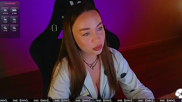 Snapshot of Emili1- chatting on 18, 3, 2026 Emili1- online show from 18, 3, 2026