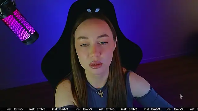 Snapshot of Emili1- chatting on 28, 3, 2026 Emili1- online show from 28, 3, 2026